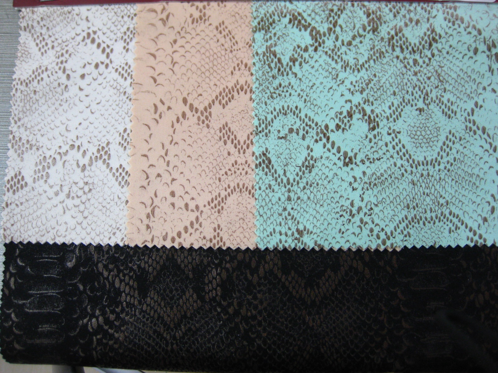 SCUBA PD WITH PERAL FOIL DESIGSN