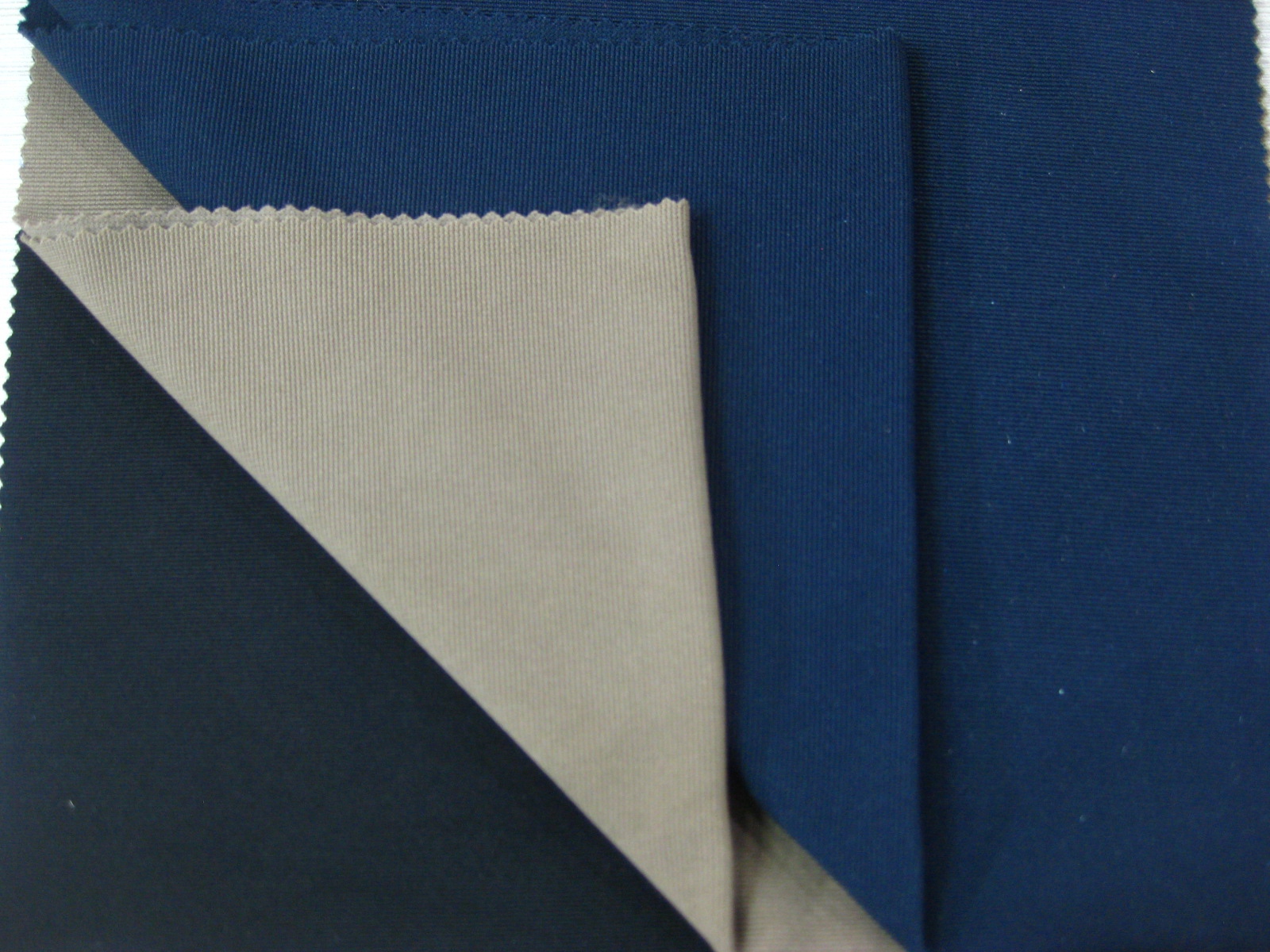 POLY SPAN KNITTED OTTOMAN PD